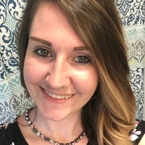 Meet your Posher, Mara